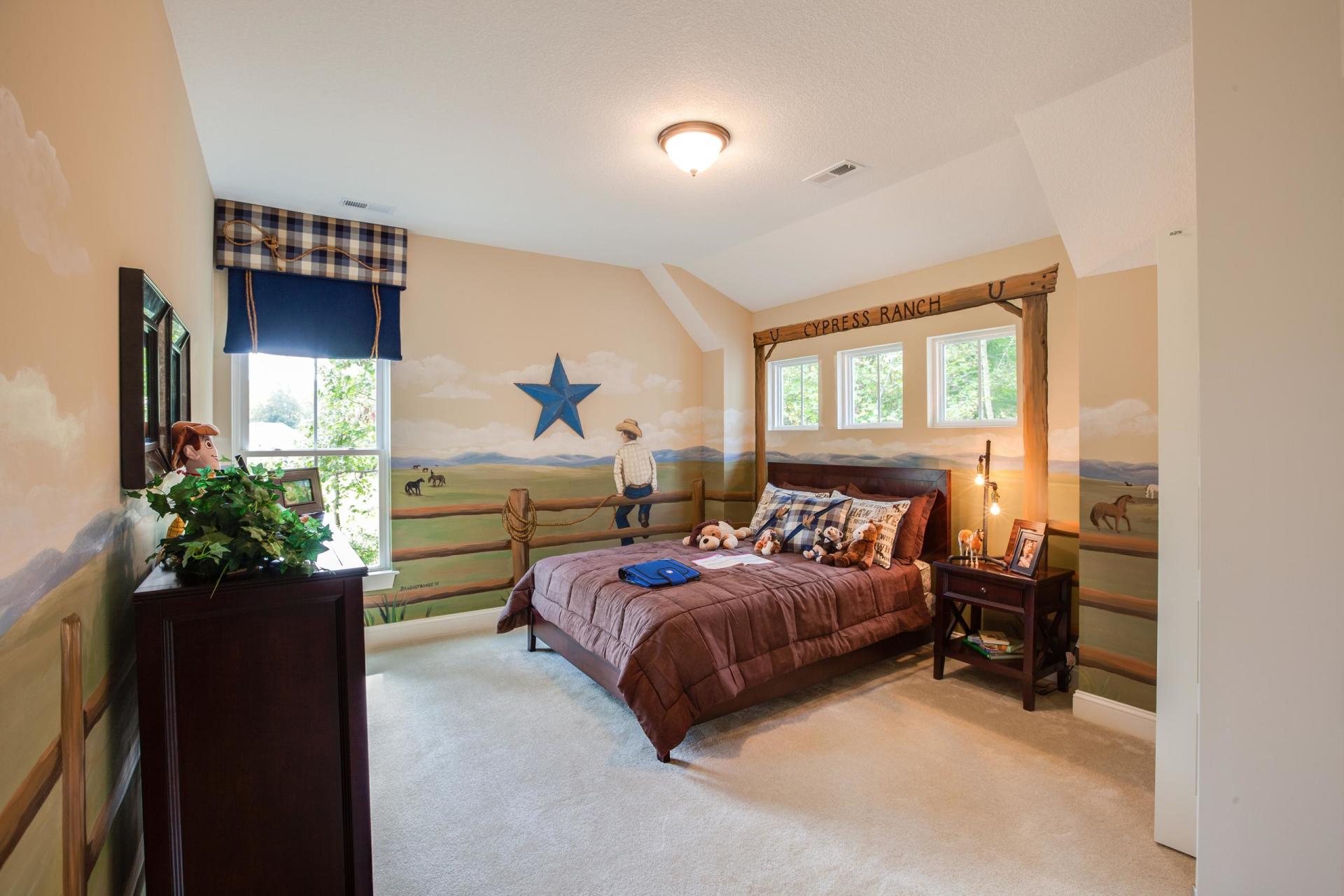 Elegant bed room area  | Living Spaces Gallery | Stephen Alexander Homes | Chesapeake, VA
