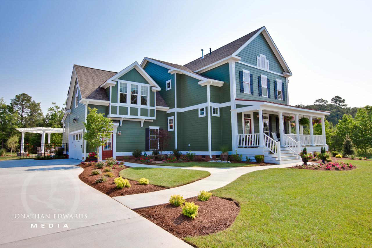 Exterior of elegant green home | Exterior Gallery | Stephen Alexander Homes | Chesapeake, VA