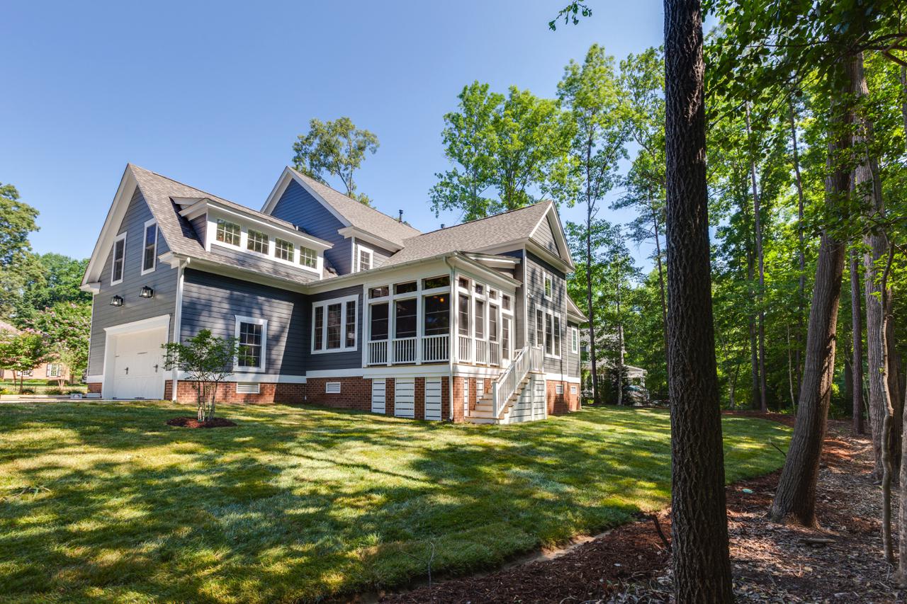 Side exterior of elegant grey home | Exterior Gallery | Stephen Alexander Homes | Chesapeake, VA