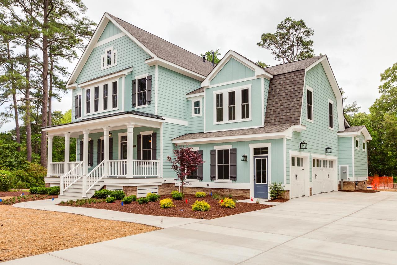 Elegant exterior of teal home  | Exterior Gallery | Stephen Alexander Homes | Chesapeake, VA