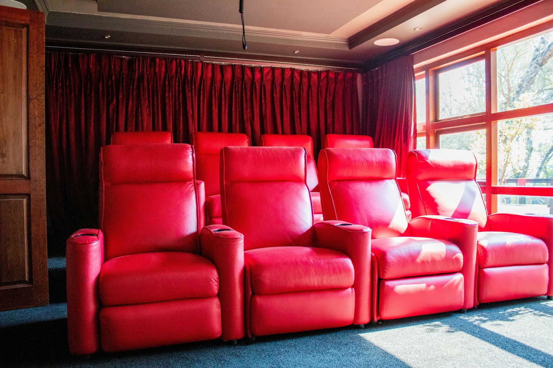 home theater chairs red