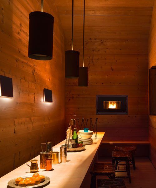 camino a pellet incassato nella parete