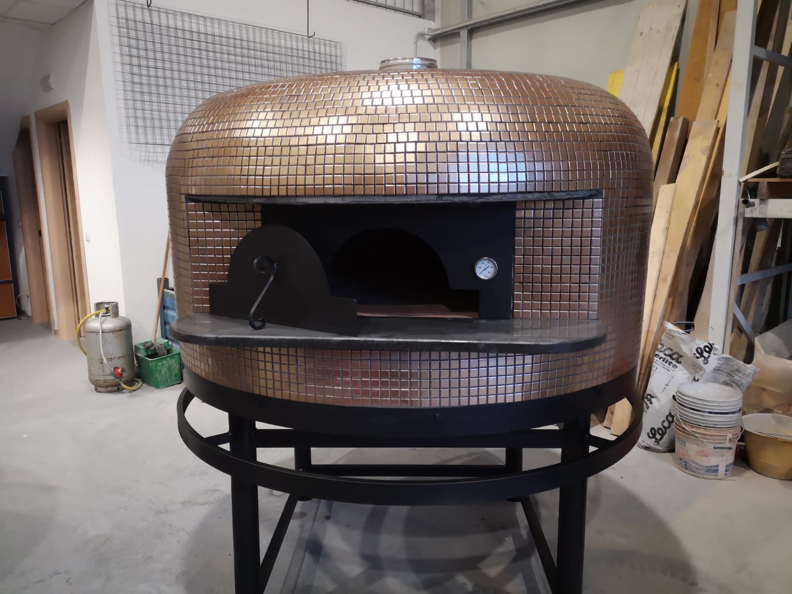forno per pizze effetto rame