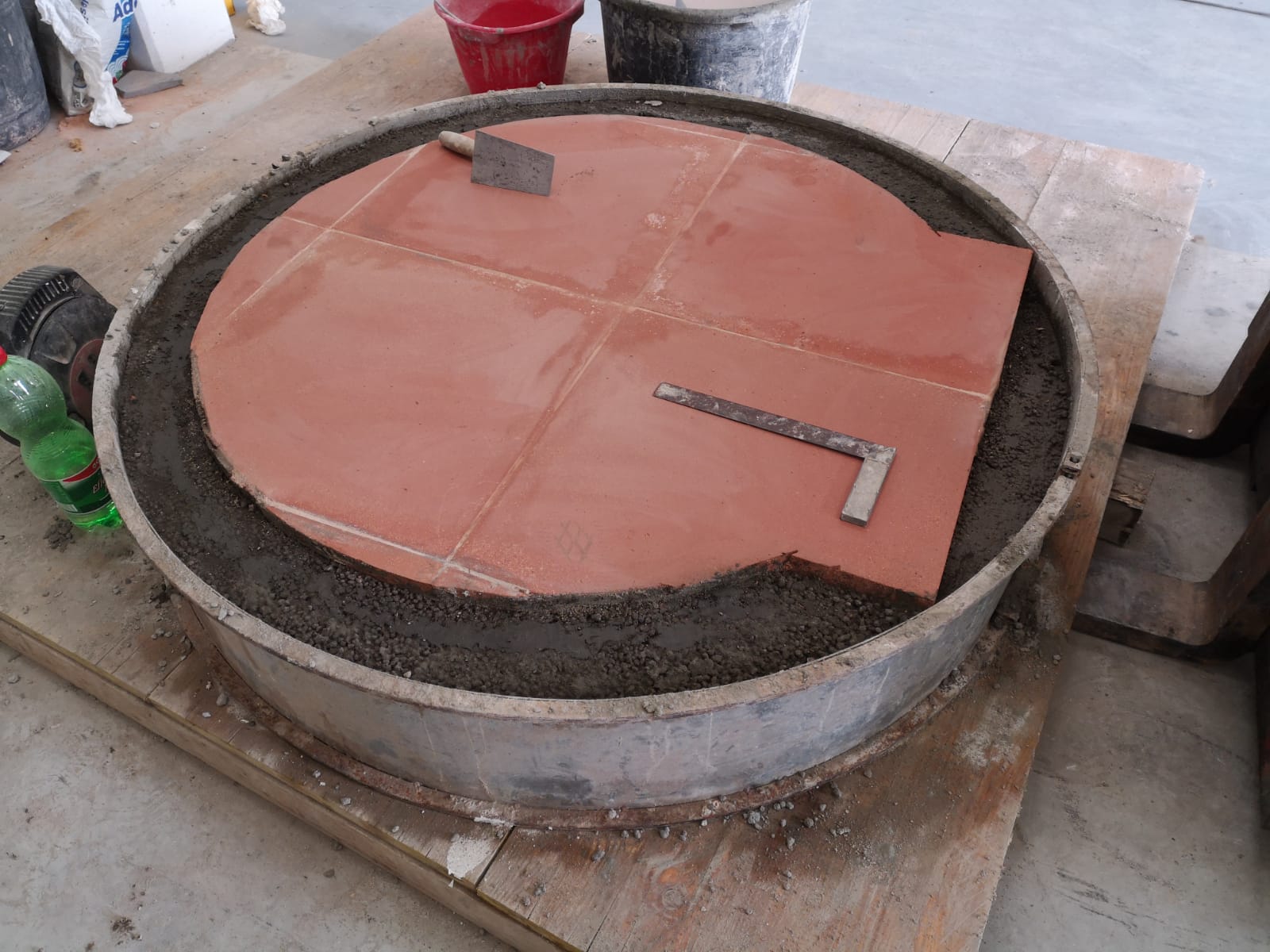 piano di un forno per pizze