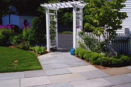 Small Townhouse Garden — Hartford, CT — Frank Pappa & Sons, Inc