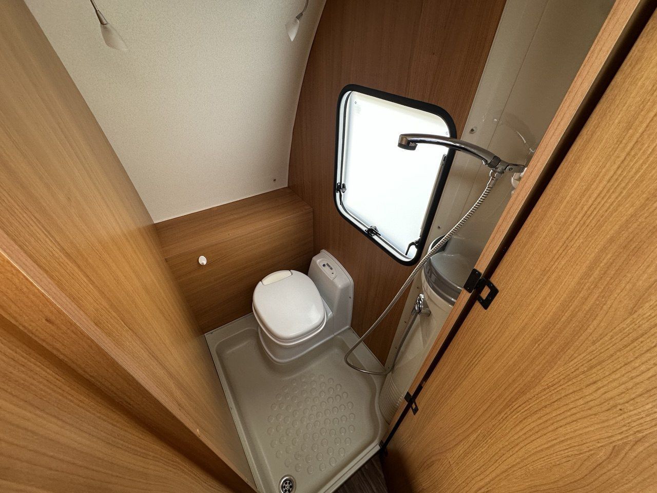 Burstner PREMIO 485 TK