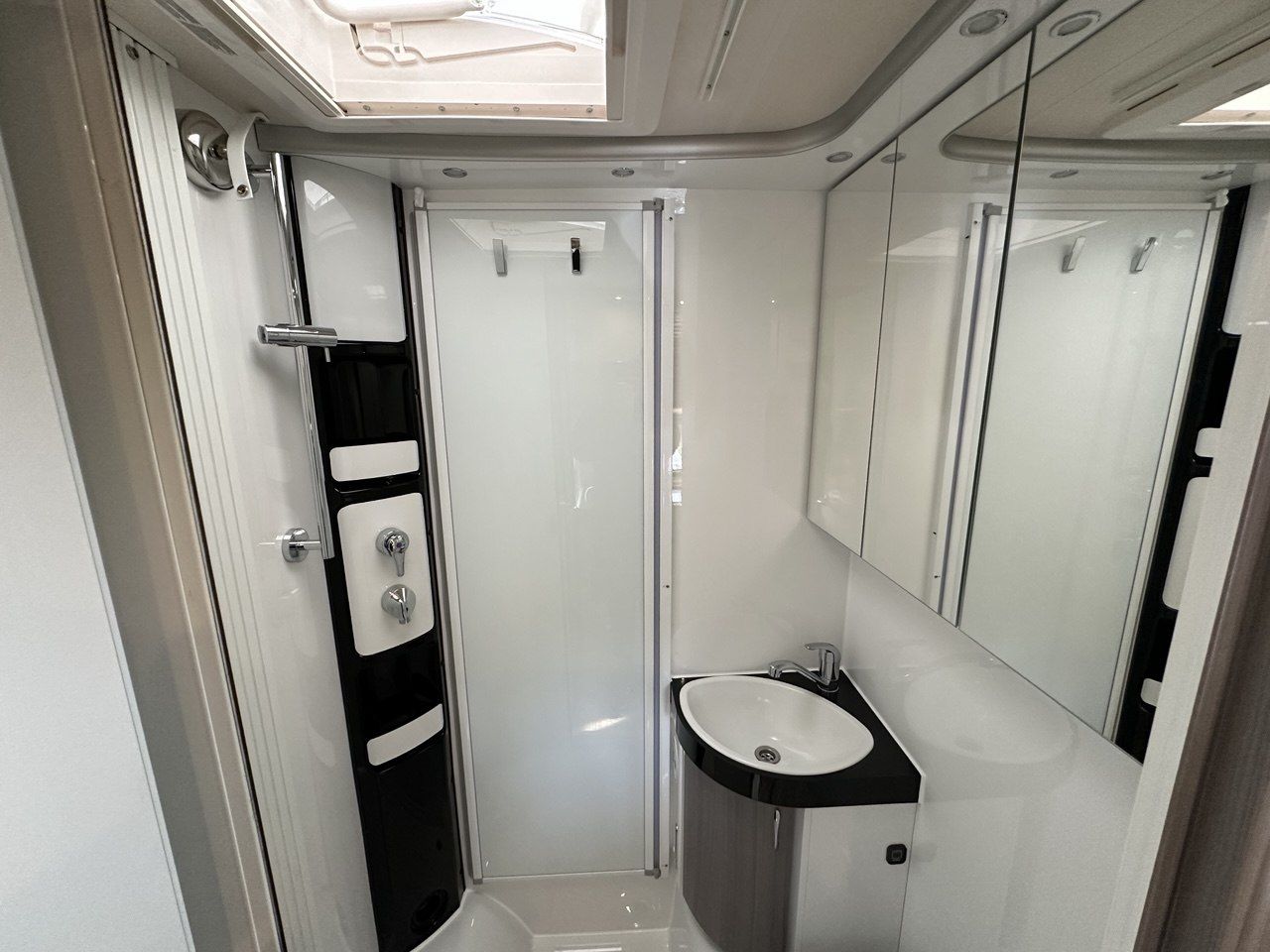 Hobby OPTIMA ON TOUR V65
GE EDITION