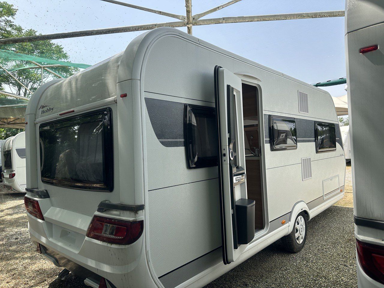 Hobby 495 UL DE LUXE