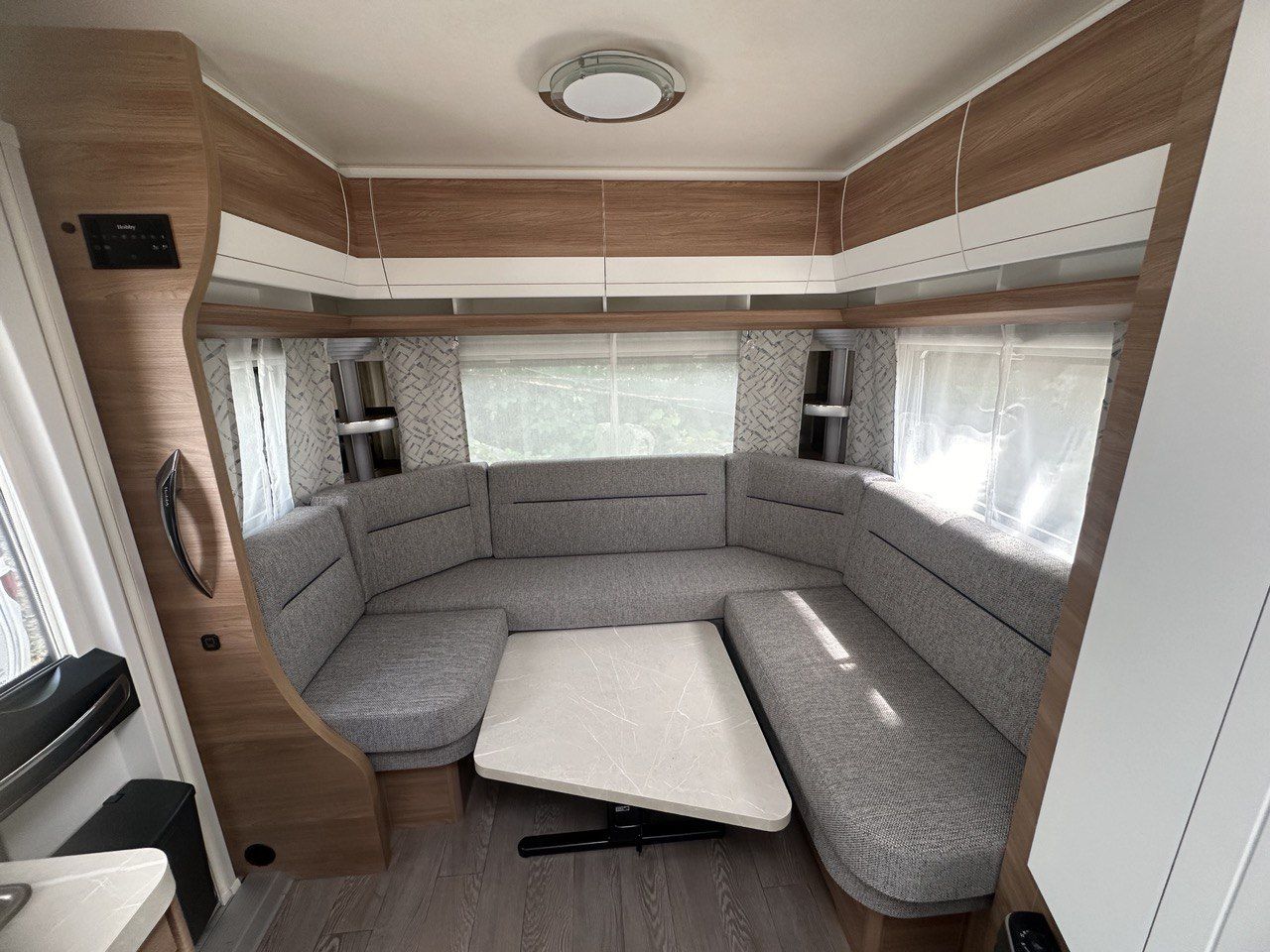 Hobby 495 UL DE LUXE