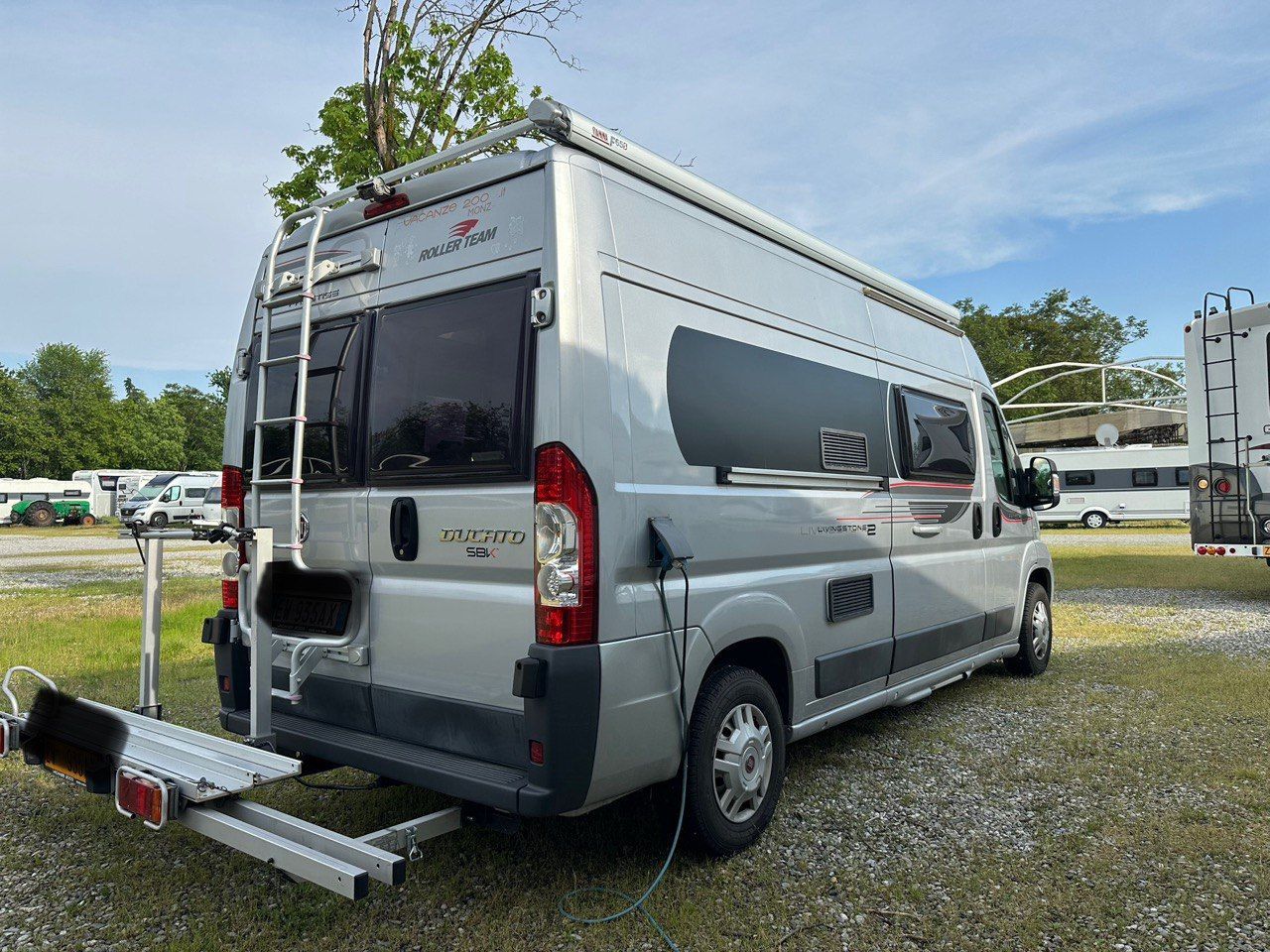 Van Livingstone 2 Fiat 2.3 cv.130