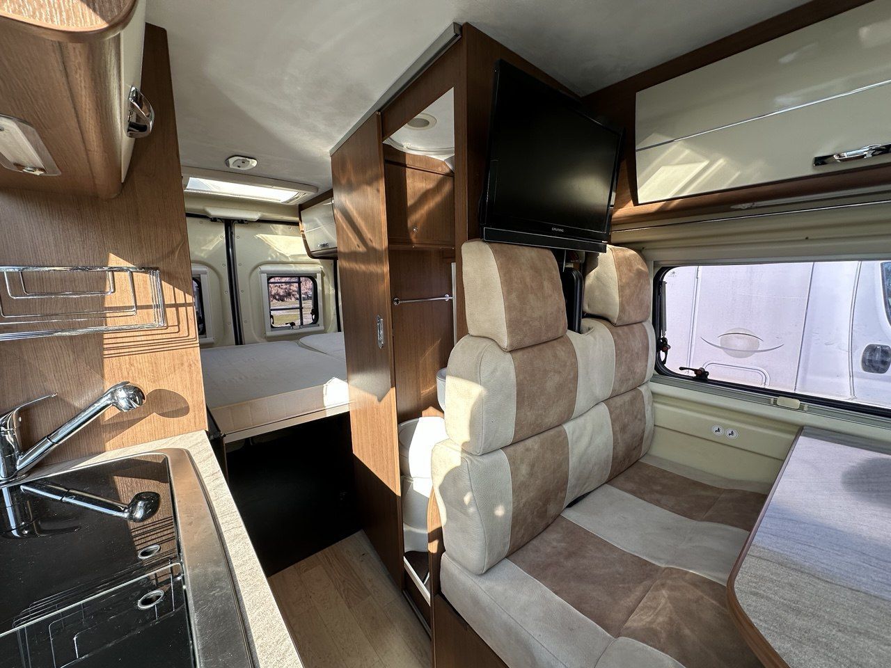 Van Livingstone 2 Fiat 2.3 cv.130