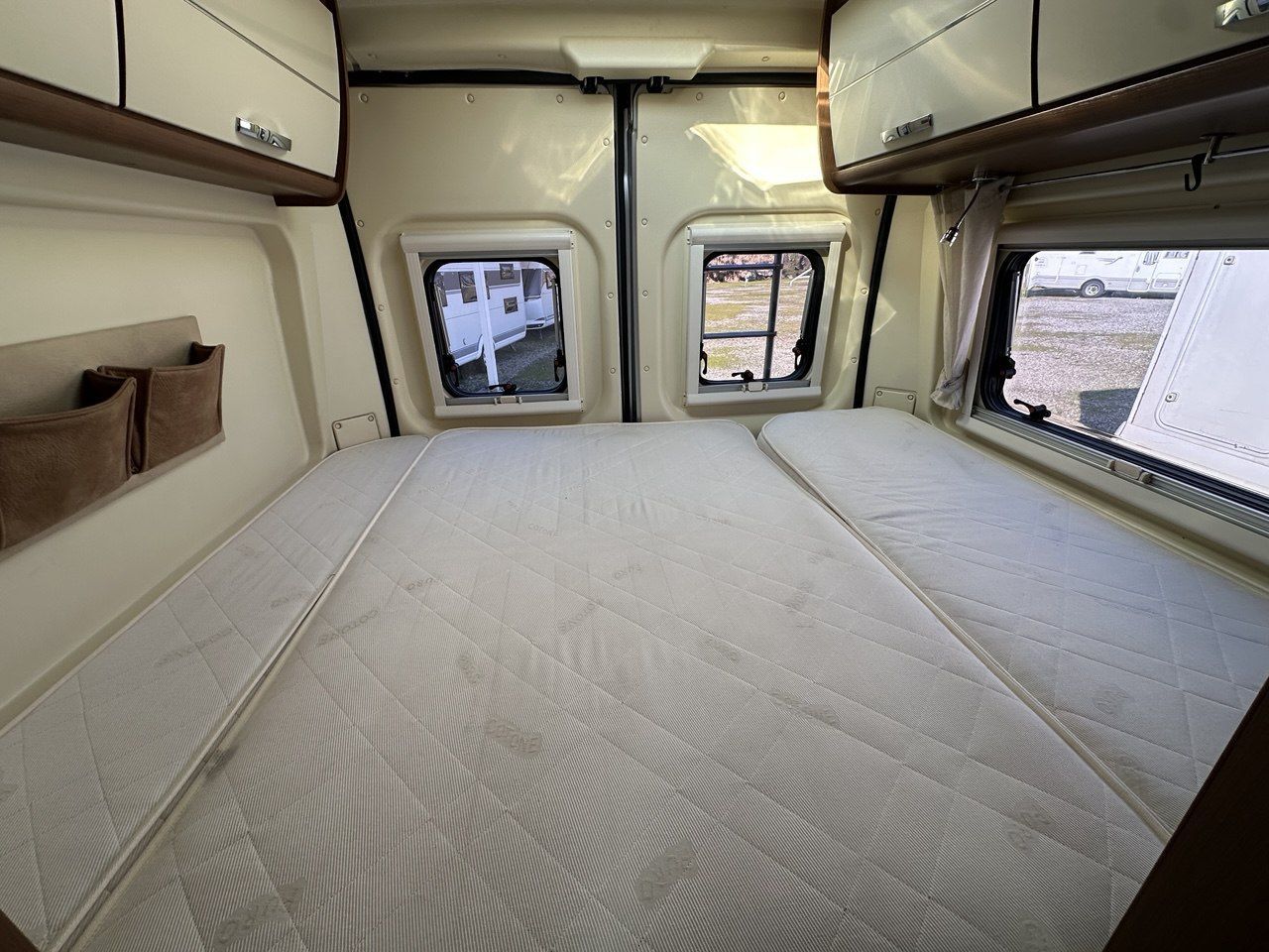 Van Livingstone 2 Fiat 2.3 cv.130