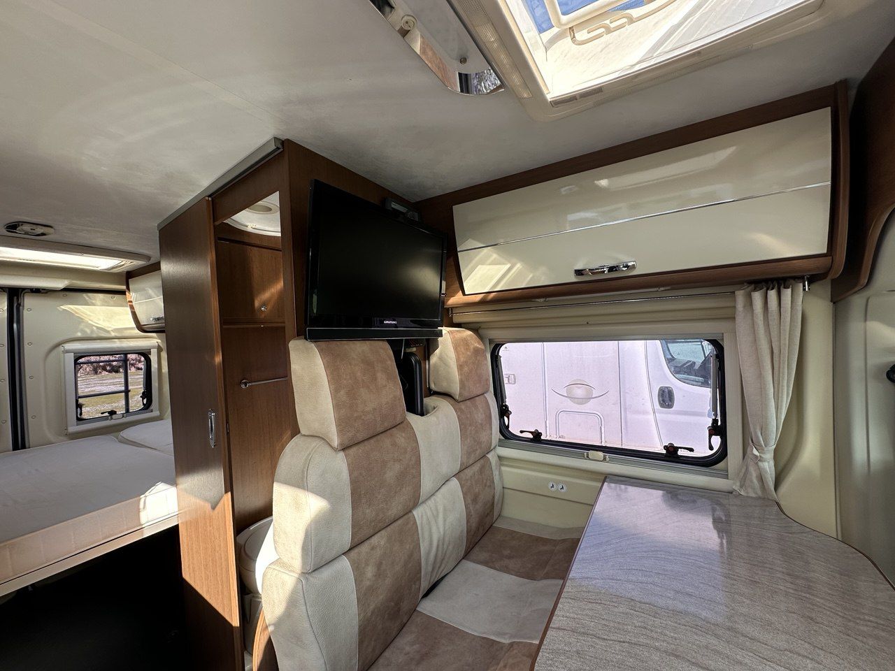 Van Livingstone 2 Fiat 2.3 cv.130