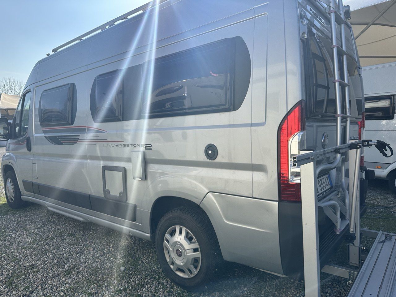 Van Livingstone 2 Fiat 2.3 cv.130