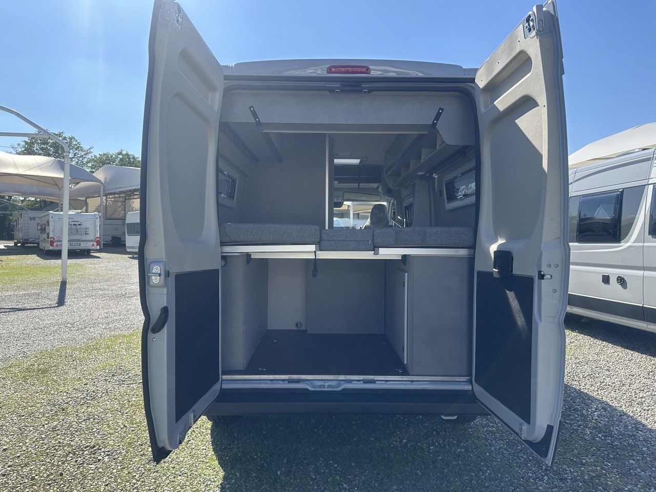 Possl SUMMIT 600 L SHINE
su Citroen