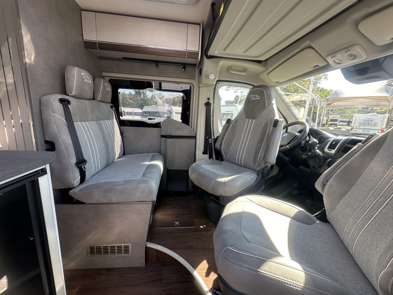 Possl SUMMIT 600 L SHINE
su Citroen