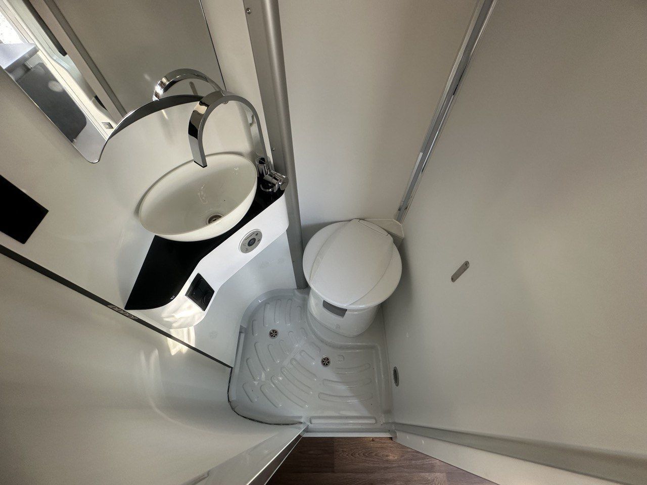 Possl SUMMIT 600 L SHINE
su Citroen