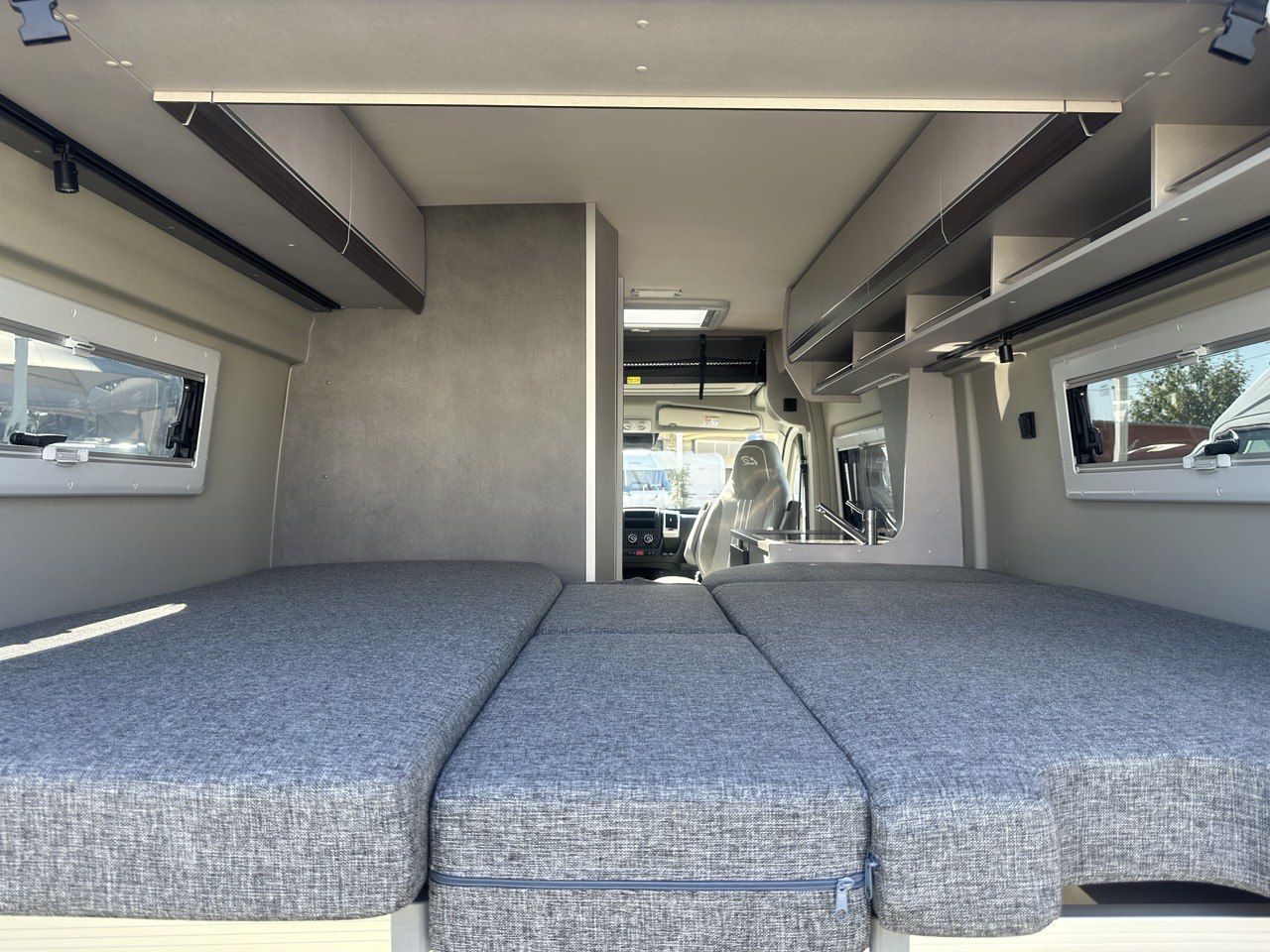 Possl SUMMIT 600 L SHINE
su Citroen