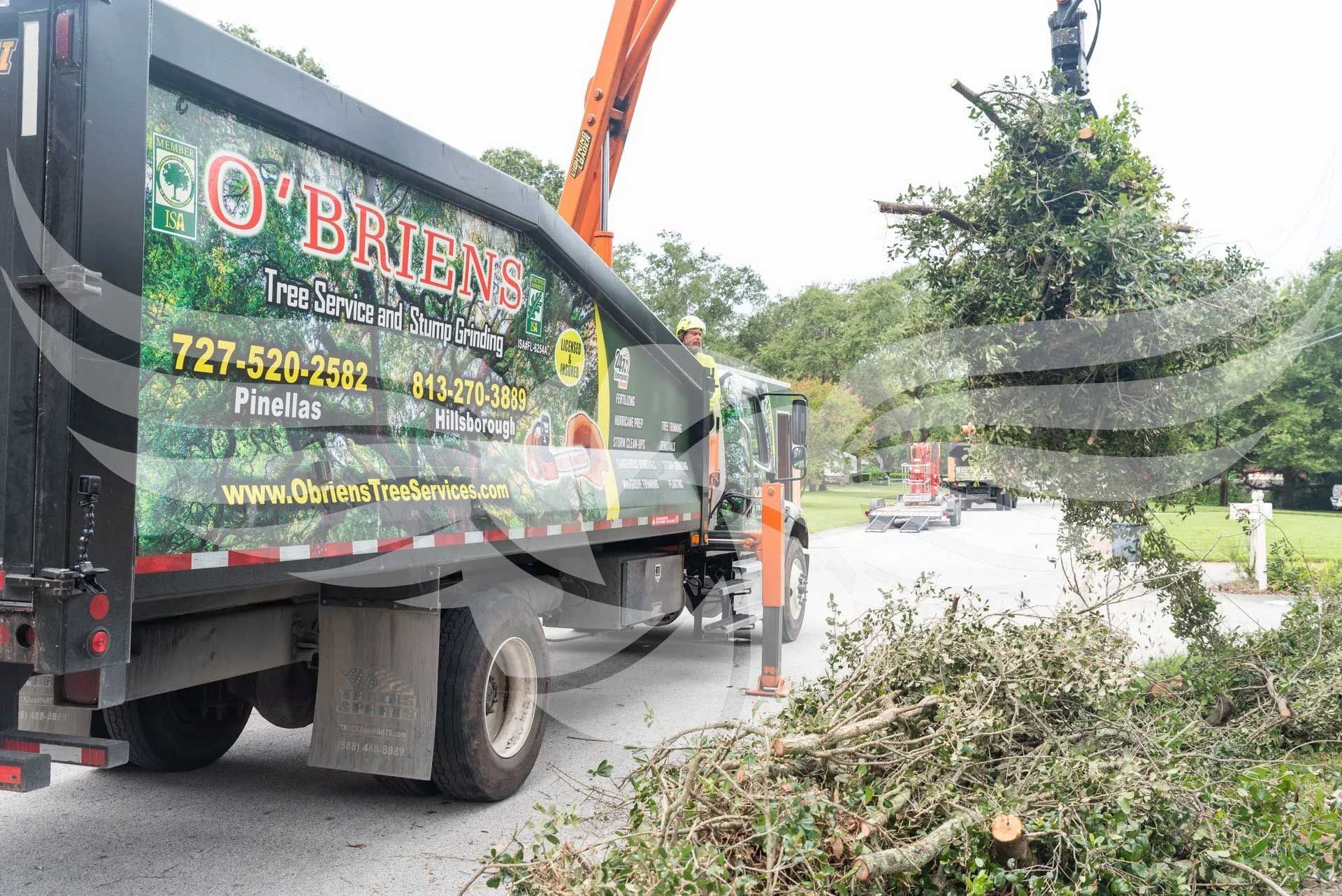 A truck with the word o'brien 's on the side of it