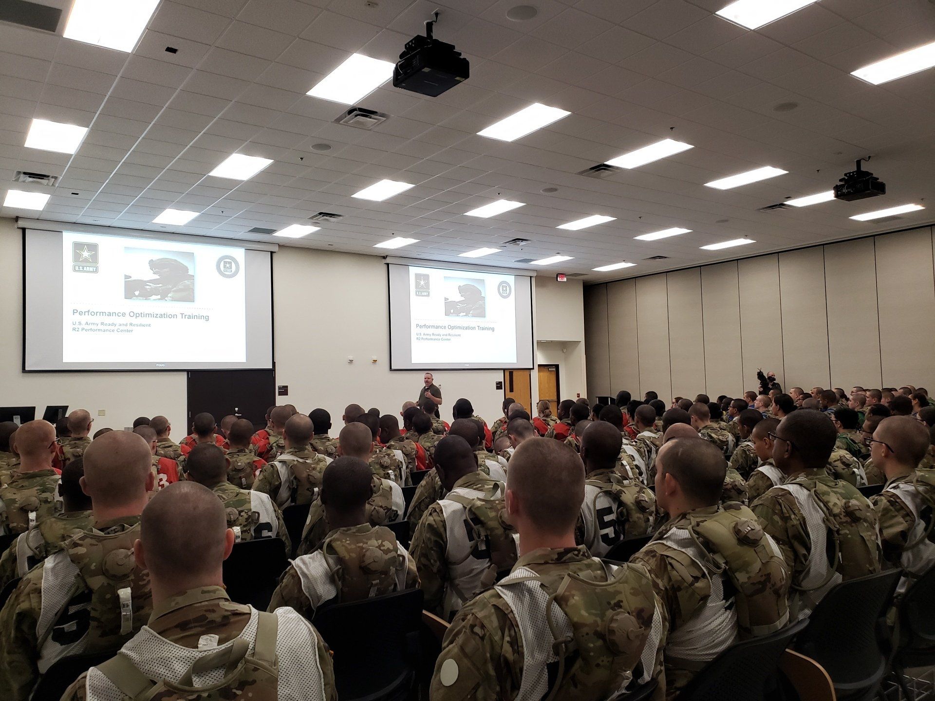 JP Quinn Public Speaking Event - Speaking to 100's of veterans