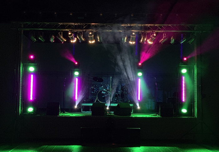 concert stage lighting setup