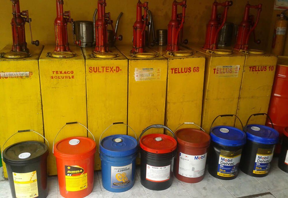Aceites y Grasas Lubricantes Industriales y automotrices,