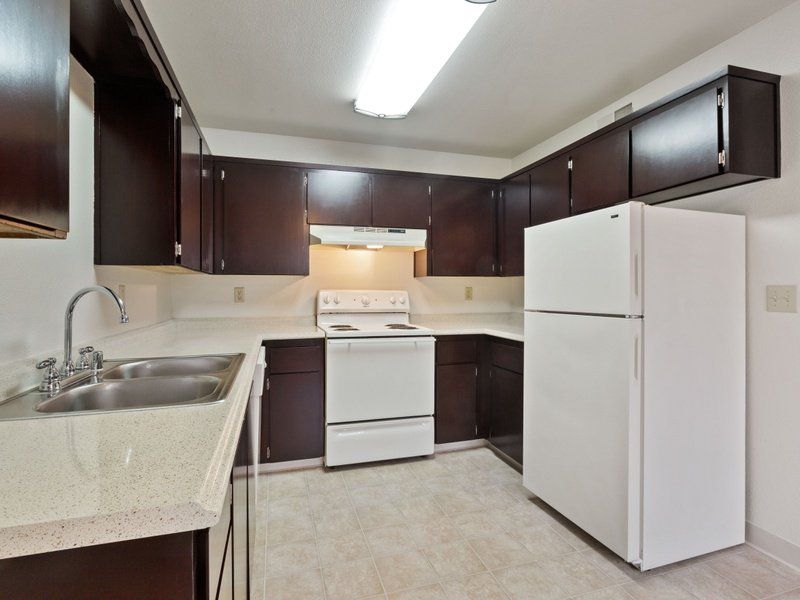 Photo Gallery Pine Ridge Apartments in Modesto, CA