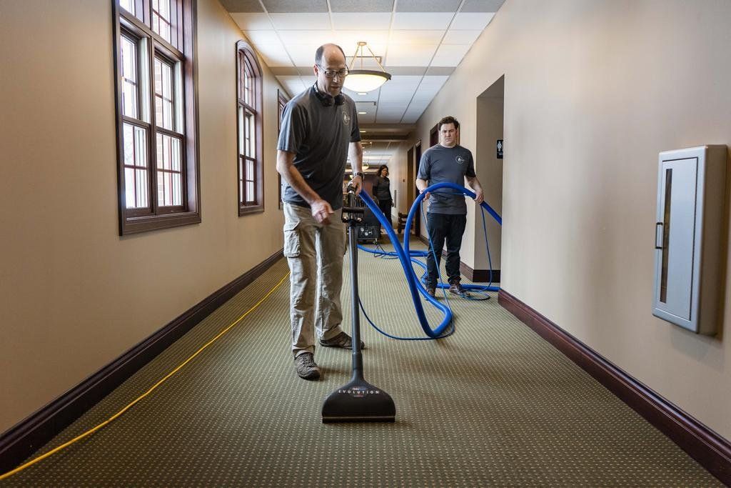 Carpet Cleaning - Hallway