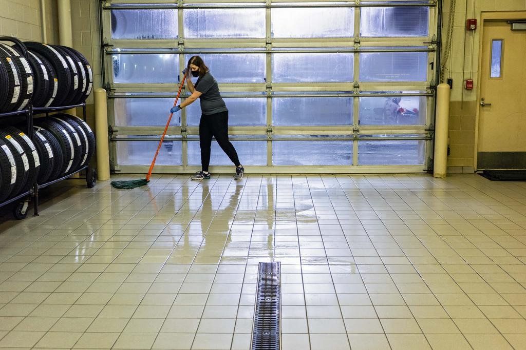 Detail Mopping After Auto Scrubbing