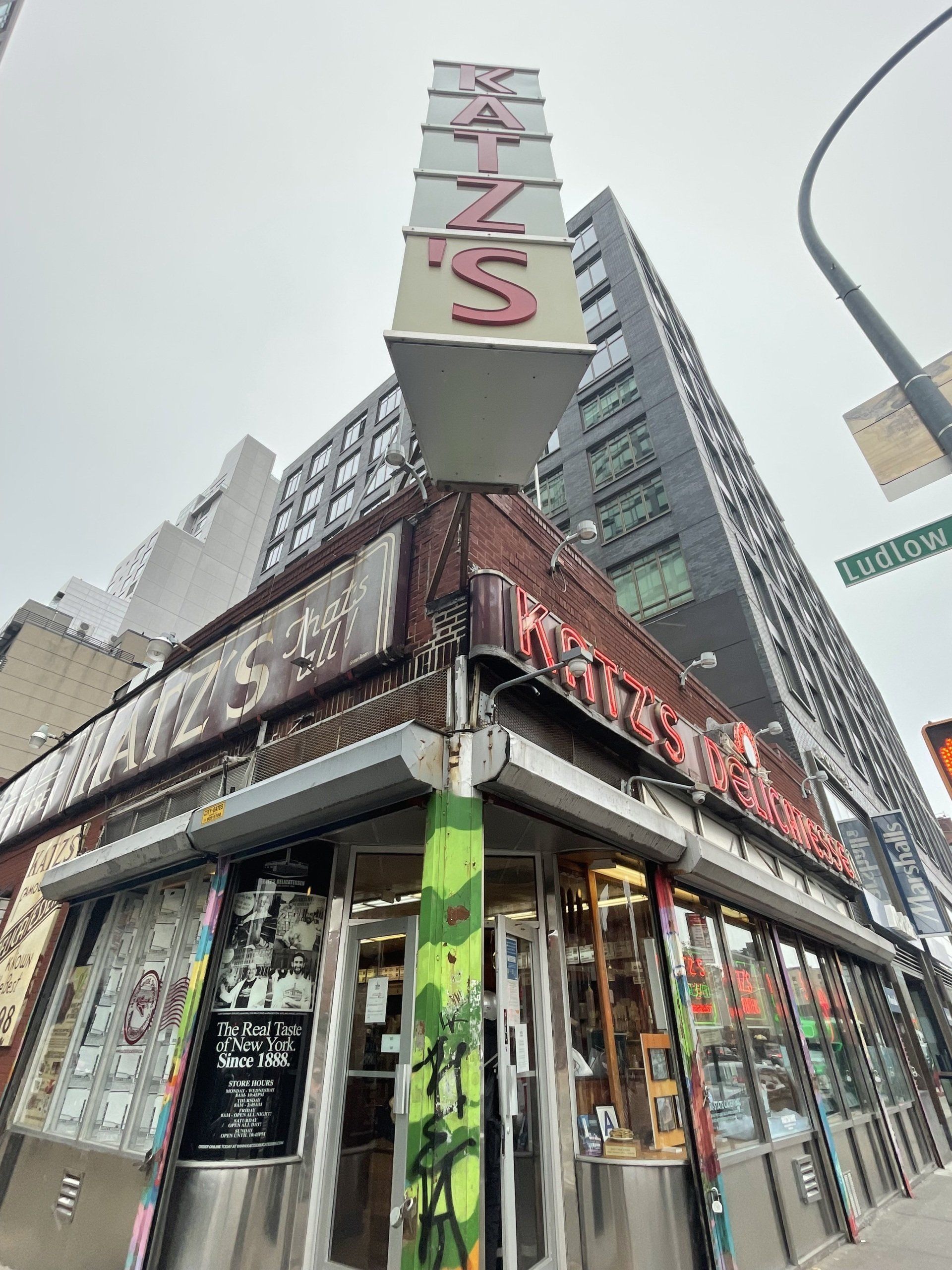 katz-delicatessen-nyc-2021