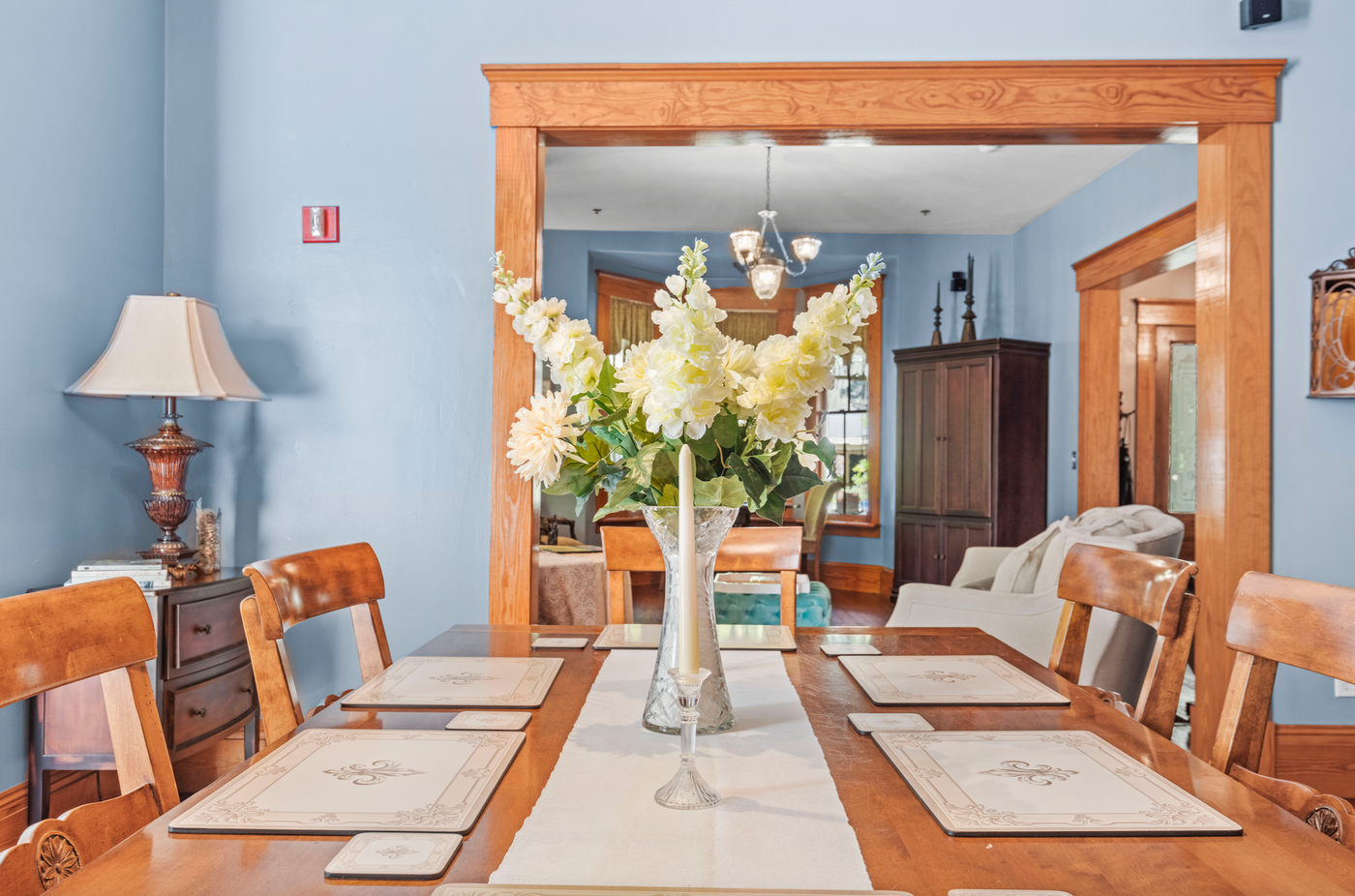 The warm and welcoming Laurel Oak Inn Dining Room. Guests are welcome to use the dining room anytime.