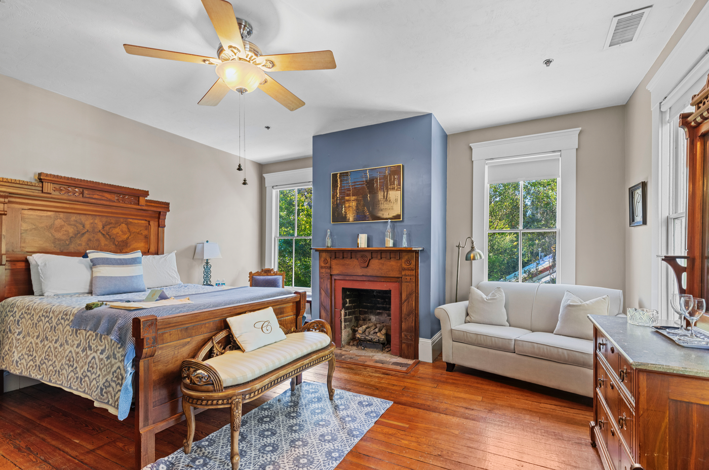 The gorgeous and spacious Cumberland Suite at The Laurel Oak Inn.