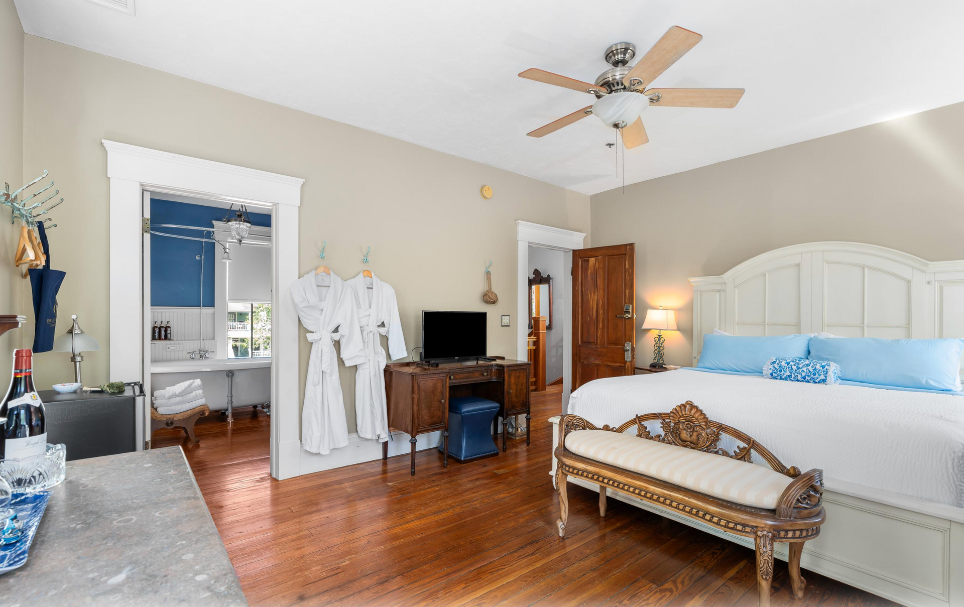 Bedroom with a king bed