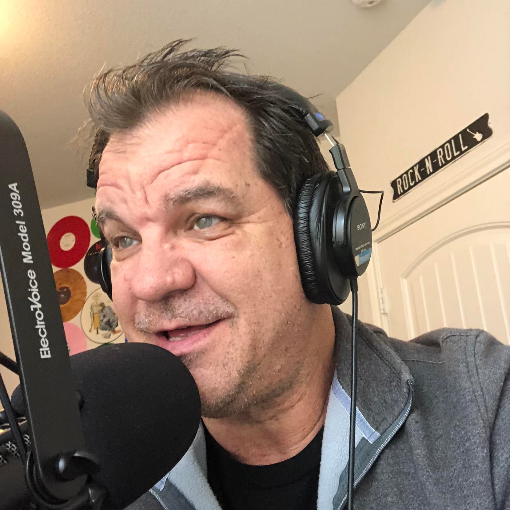 Chaz Mixon, Weekend Overnight personality, KSSL