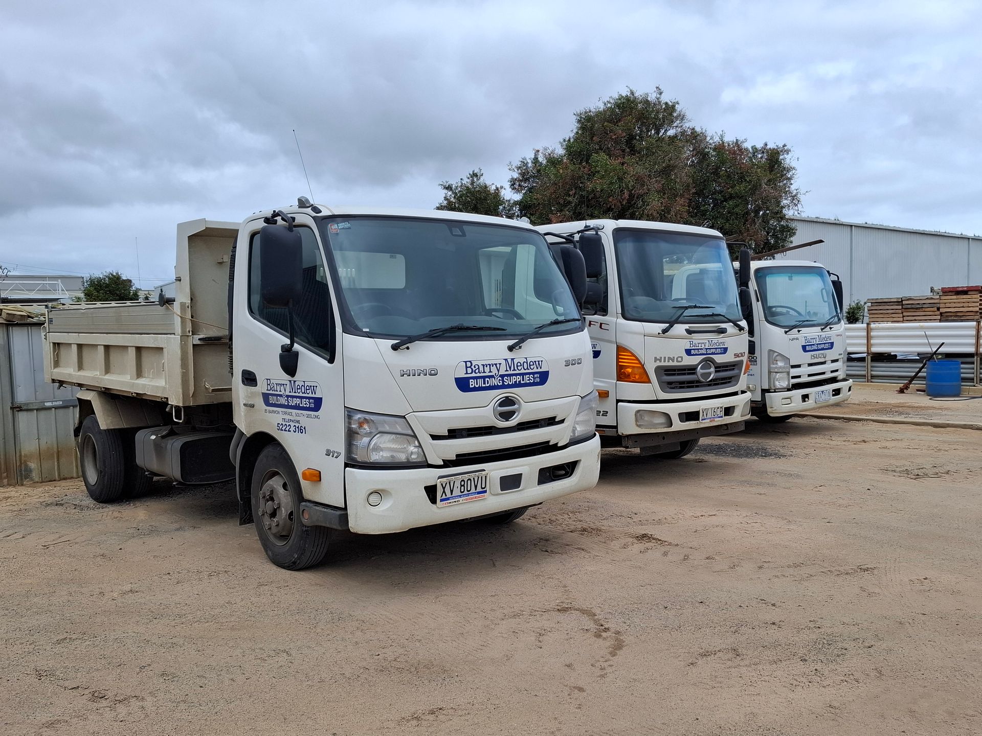Truck Pouring Loads Of Gravels – South Geelong – Barry Medew Building Supplies