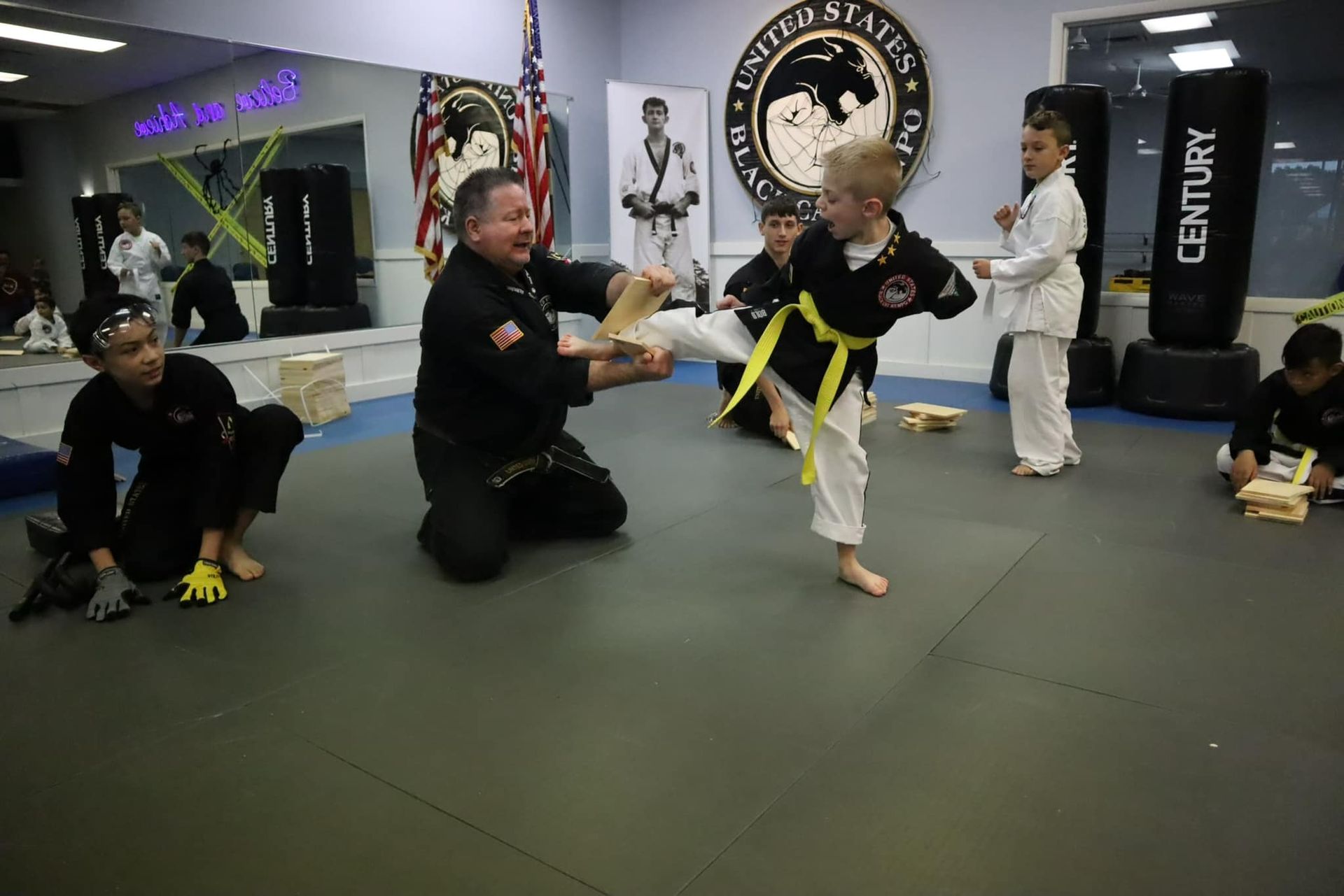 The word placeholder is on a gray background.