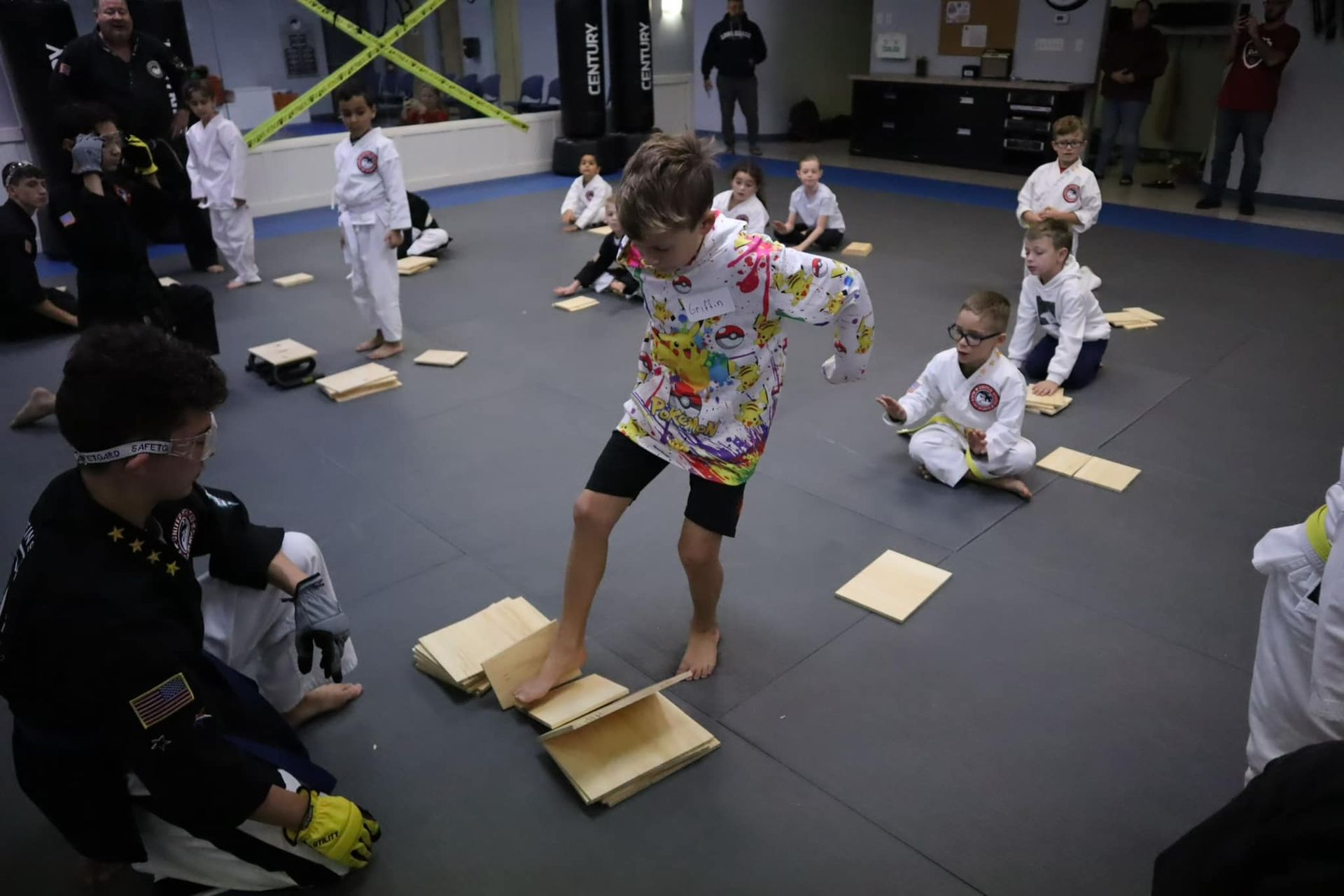 The word placeholder is on a gray background.