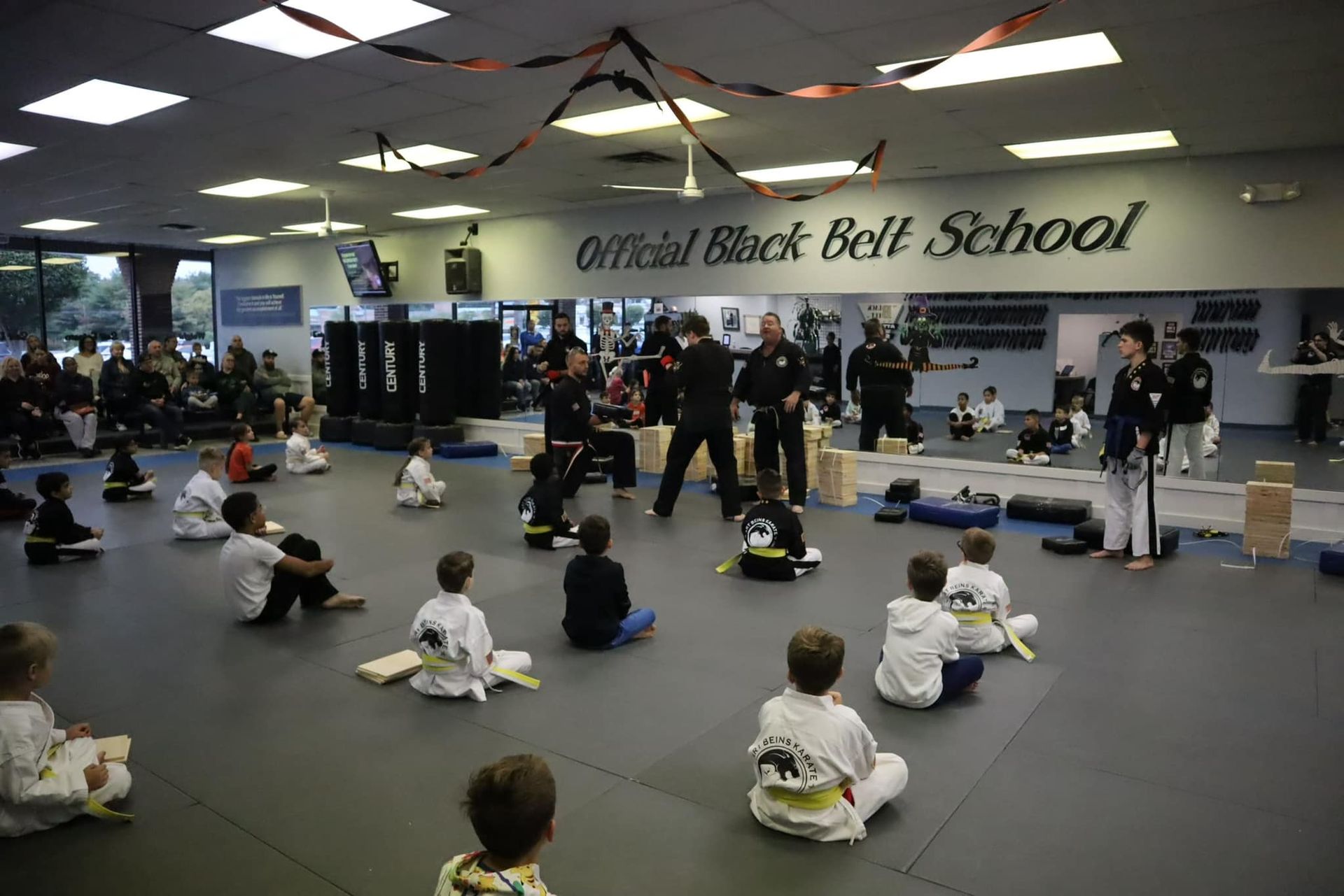 The word placeholder is on a gray background.