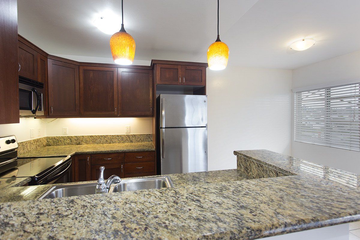 3710 Yonge St Exterior | Seaview Terrace