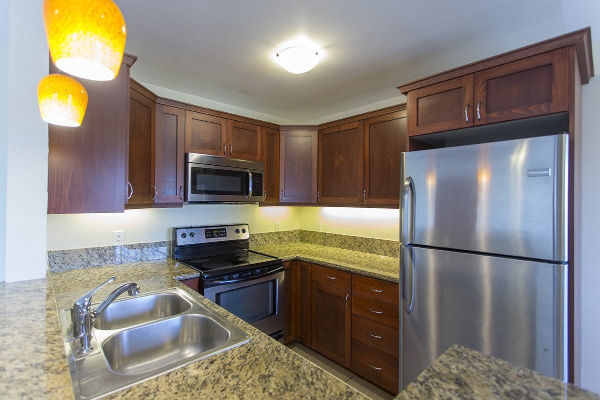 3710 Yonge St Exterior | Seaview Terrace