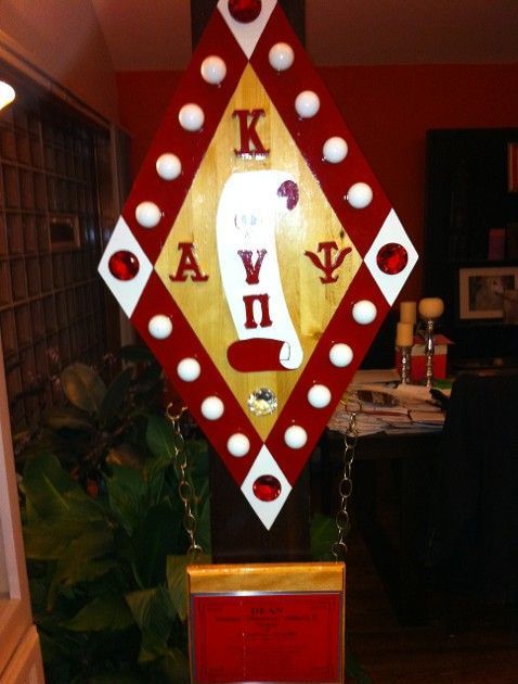 A sign that says k a v p on it