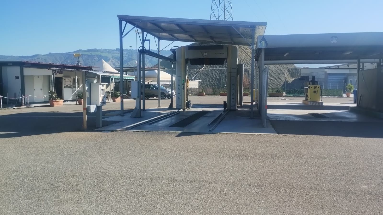 Lavaggio auto con rulli