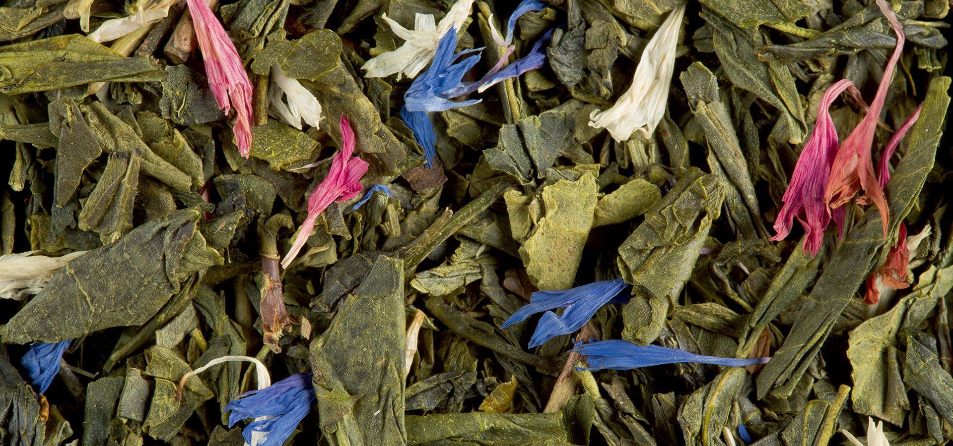 feuilles de thé en vert en vrac