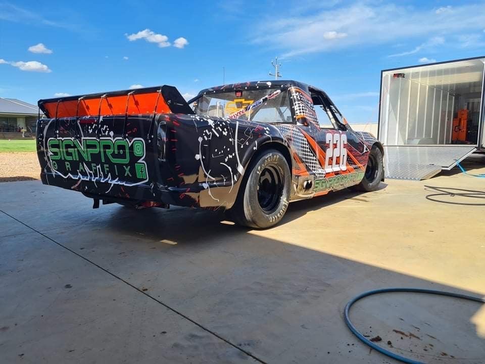 Signpro Graffix Vehicle Wraps - Graphic Design in Griffith, NSW