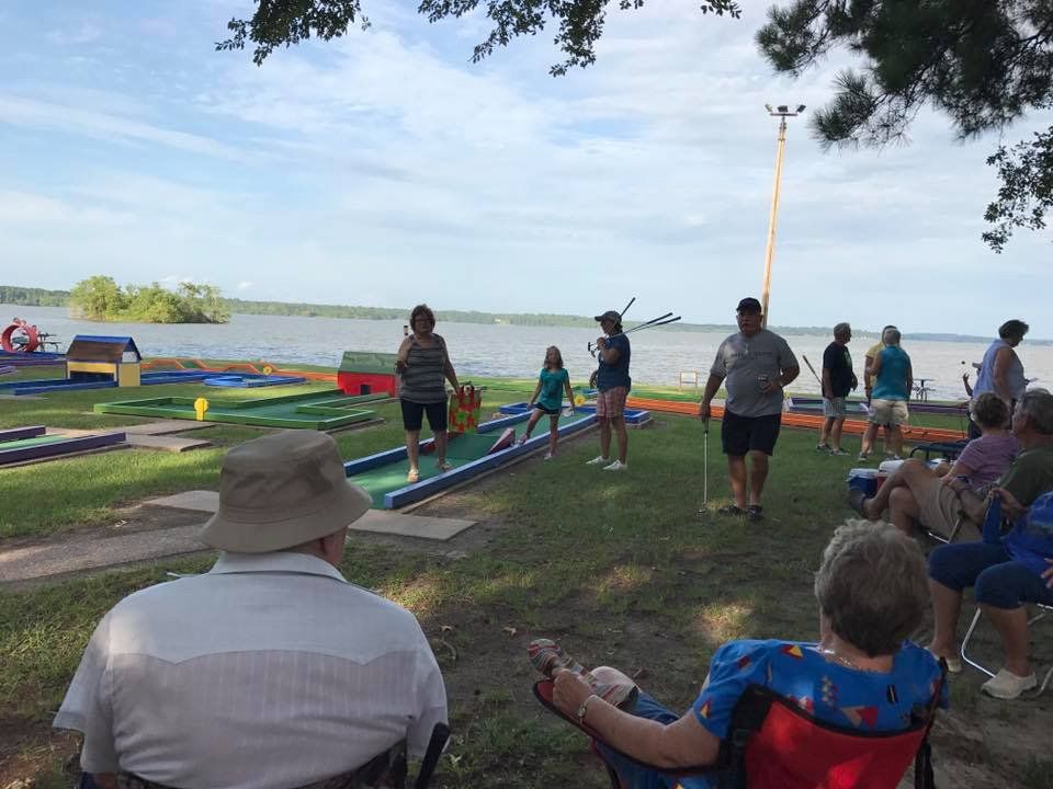 Westwood Shores Mini Golf
