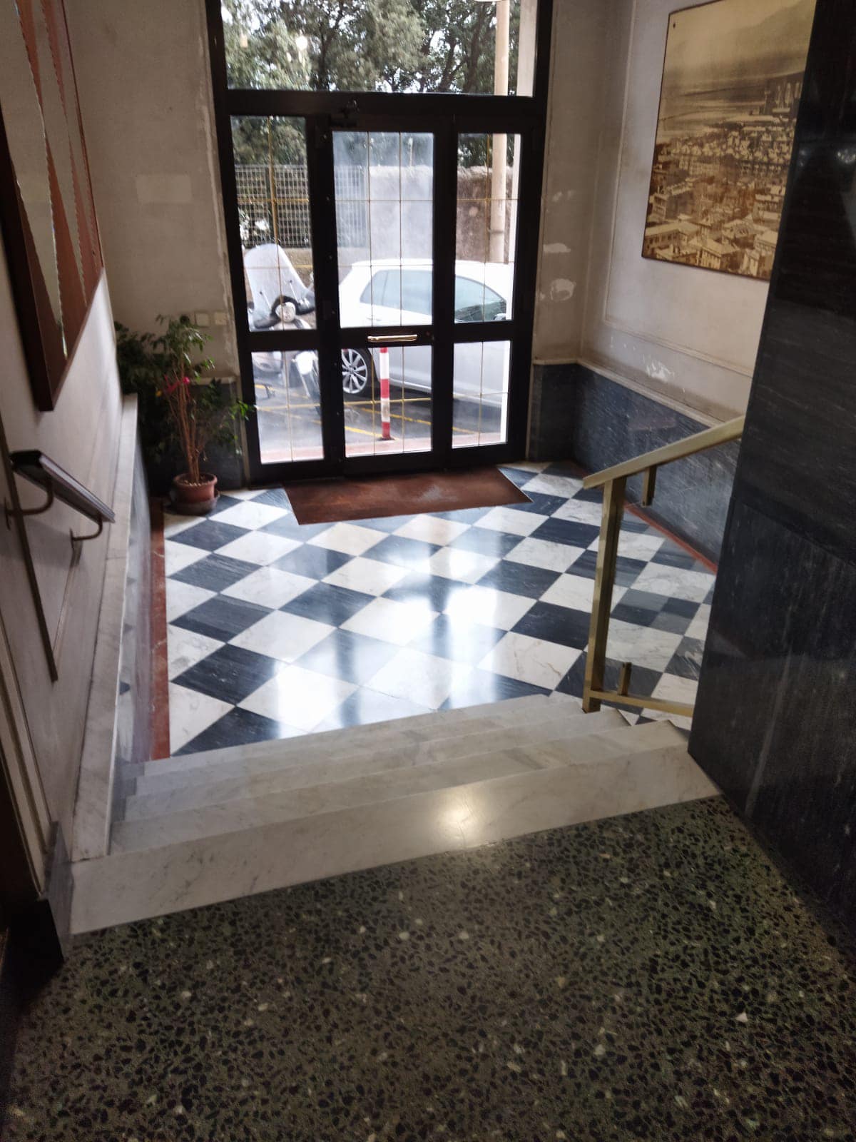 pulizia pavimenti in marmo