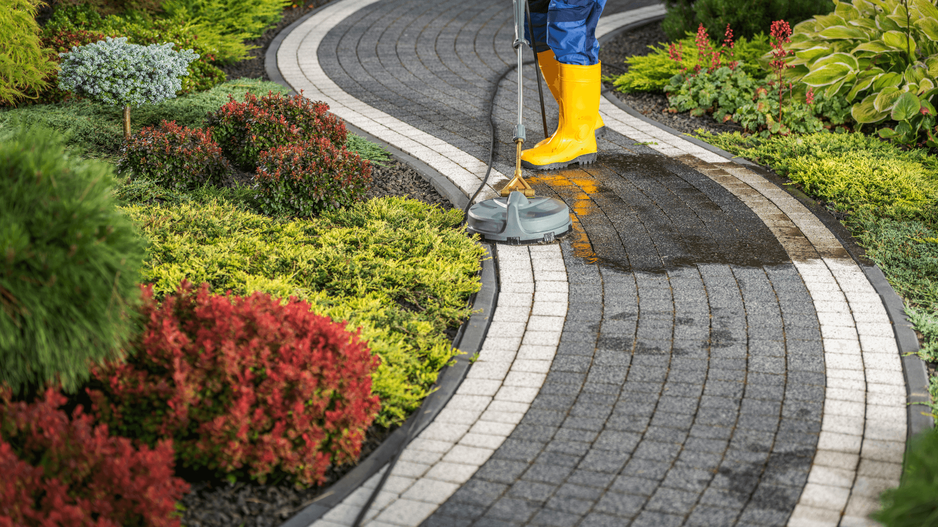 concrete sidewalk construction in Roseville, MN