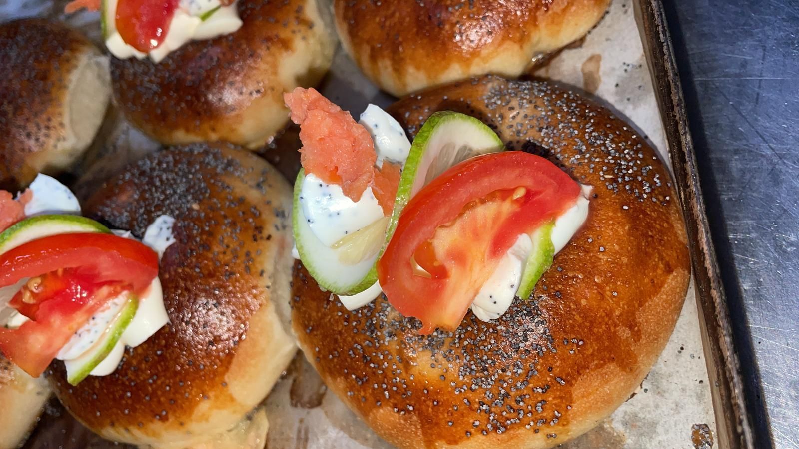 rosticceria salata con pomodoro