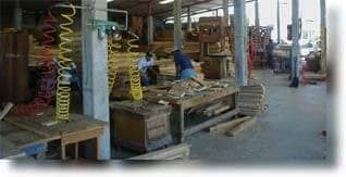 ​MADERAS Y MATERIALES SAMO - Fabricación de Puertas de madera