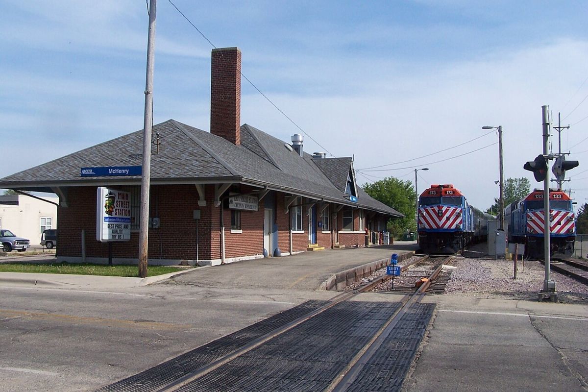 The Story Behind McHenry’s Old Railroad Depot